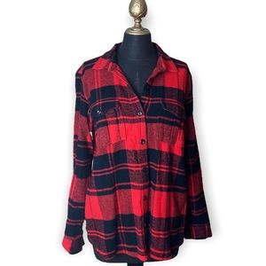 Old Navy Red and Black Plaid Button Down Top Size Large